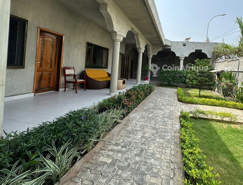 Villa luxueuse de 4 pièces avec jardin et équipements haut de gamme