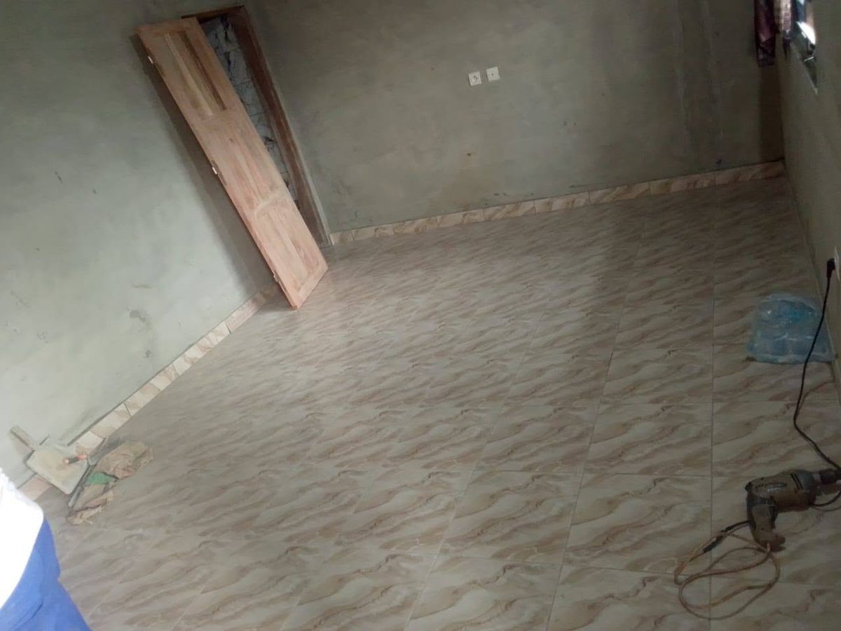 Appartement cosy d'une pièce avec arrière-cour et accès véhicules