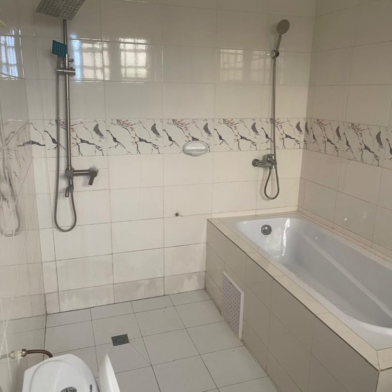 Appartement meublé de 3 pièces avec entrée personnelle et salon équipé