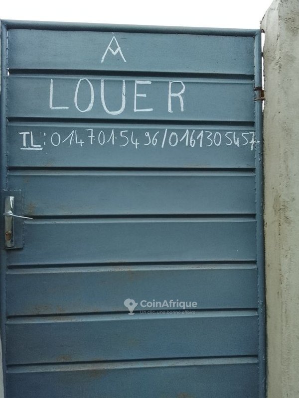 Appartement cosy d'une pièce avec salon intégré