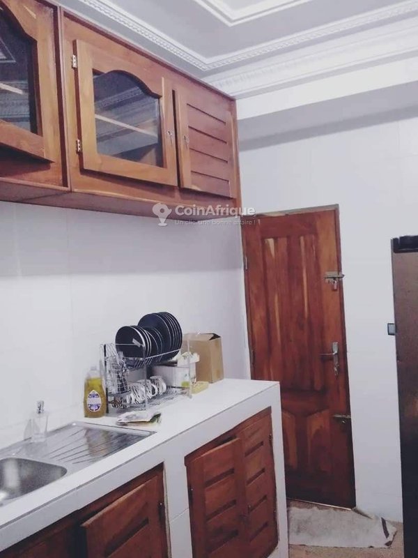 Appartement meublé haut standing de 3 pièces avec climatisation et équipements luxueux