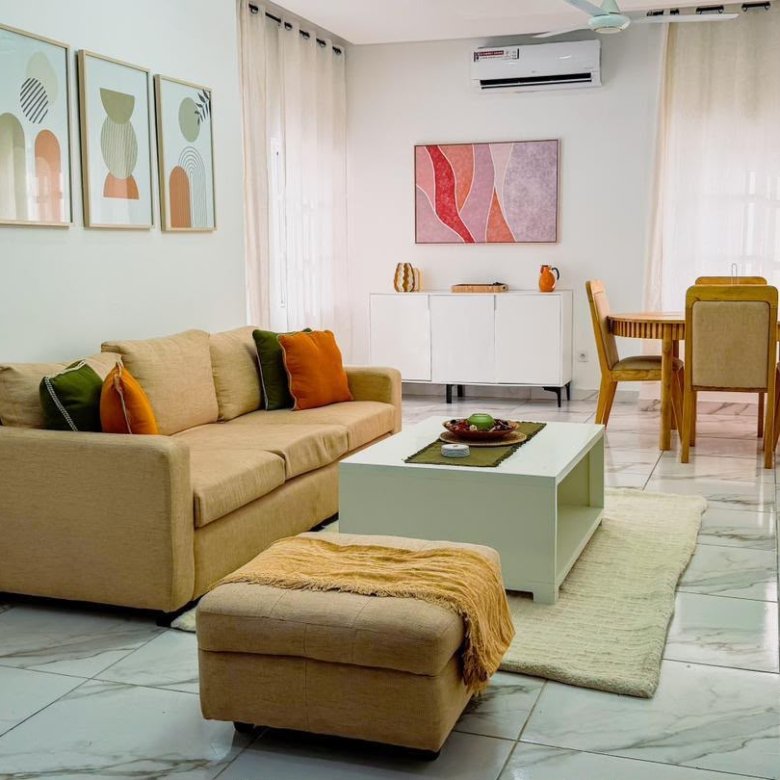Appartement meublé de 2 pièces avec vue sur mer et balcon équipé