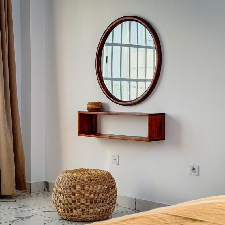 Appartement meublé de 2 pièces avec vue sur mer et balcon équipé