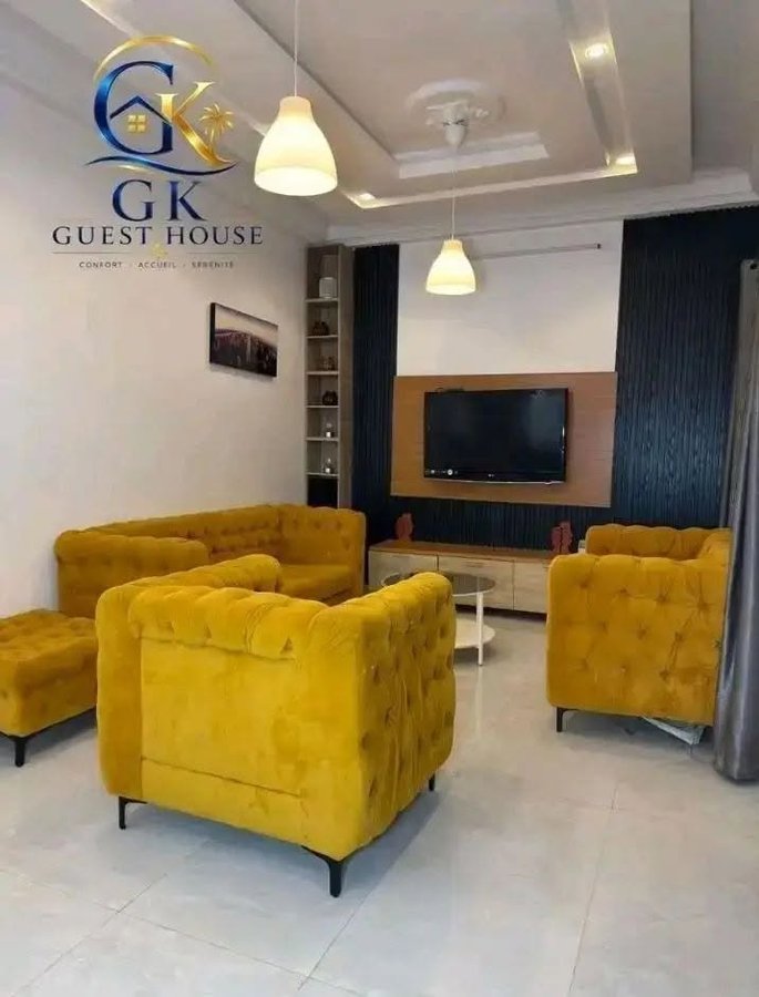 Appartement meublé d'une pièce avec climatisation et entrée personnelle