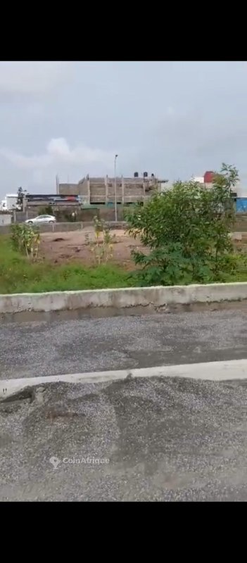 Terrain exceptionnel de 10 parcelles avec titre foncier global et accès privilégié