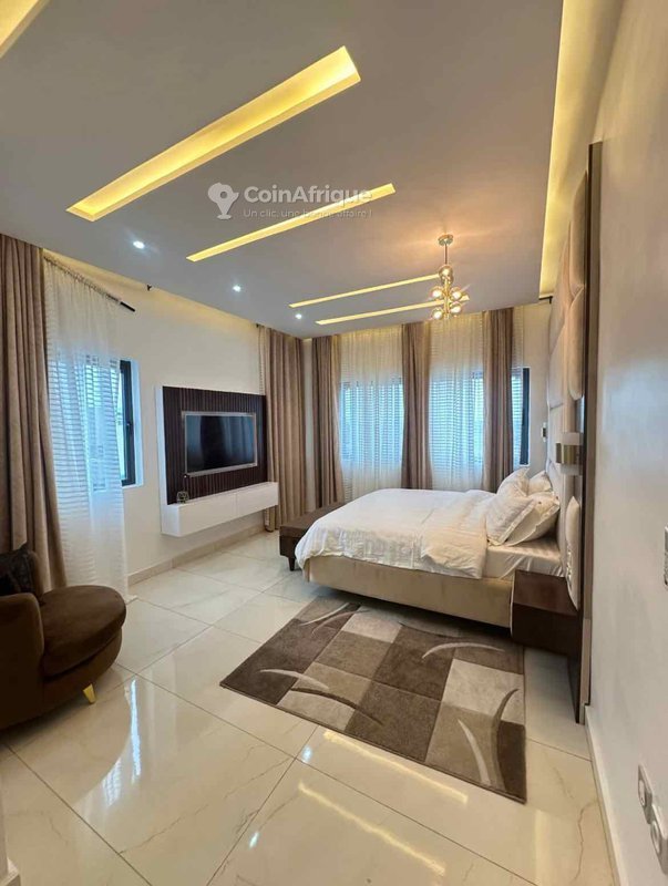 Appartement meublé de 4 pièces avec cadre sécurisé et moderne