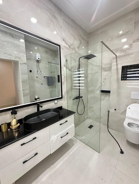 Appartement meublé de 4 pièces avec cadre sécurisé et moderne