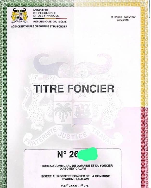 Terrain à vendre - 2 parcelles de 380m² chacune avec titre foncier sécurisé