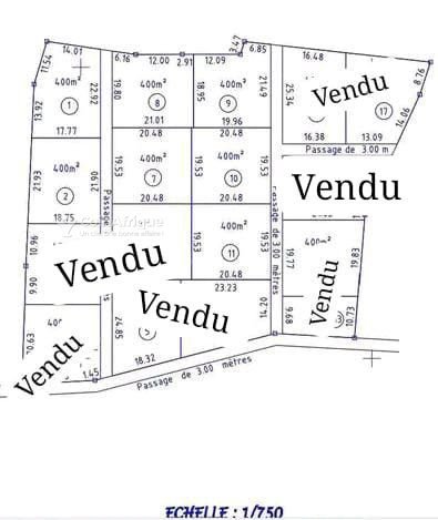 Terrain constructible de 400 m² avec courant et eau disponibles