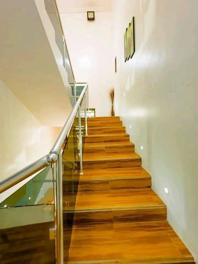 Villa luxueuse de 4 pièces avec piscine et salle de gym