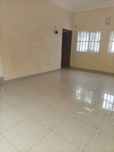 Maison de 3 pièces avec entrée personnelle et garage privé
