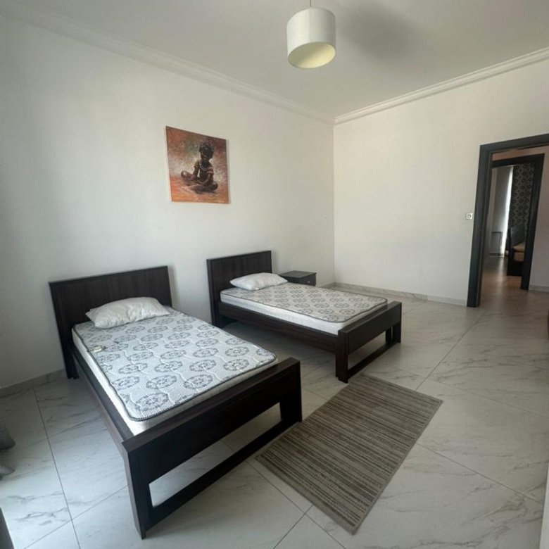 Appartement meublé de 3 pièces avec terrasse et vue sur mer