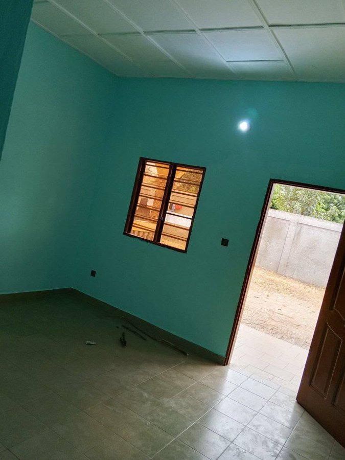 Appartement 1 pièce avec compteur personnel et eau de forage incluse