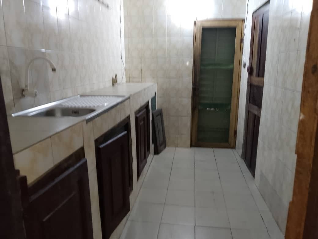 Appartement 2 pièces avec entrée personnelle et garage