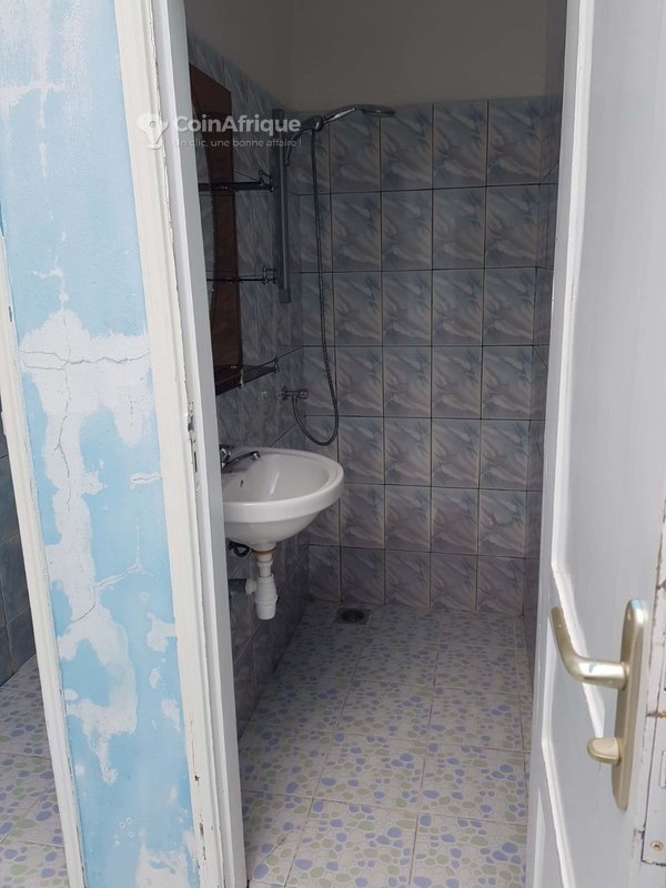 Maison de location spacieuse à Akpakpa Adogleta - Cadre idéal pour vacances ou séjour prolongé