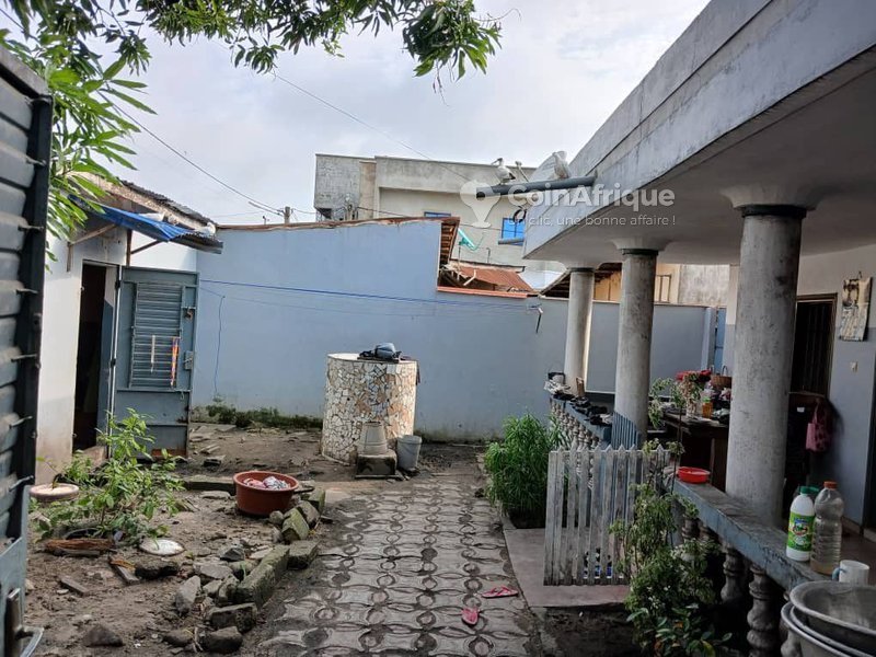Villa luxueuse de 3 pièces avec garage fermé et véranda spacieuse
