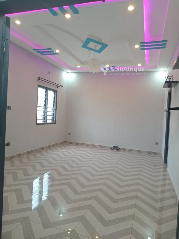 Villa luxueuse de 4 pièces avec garage double et potentiel d'extension