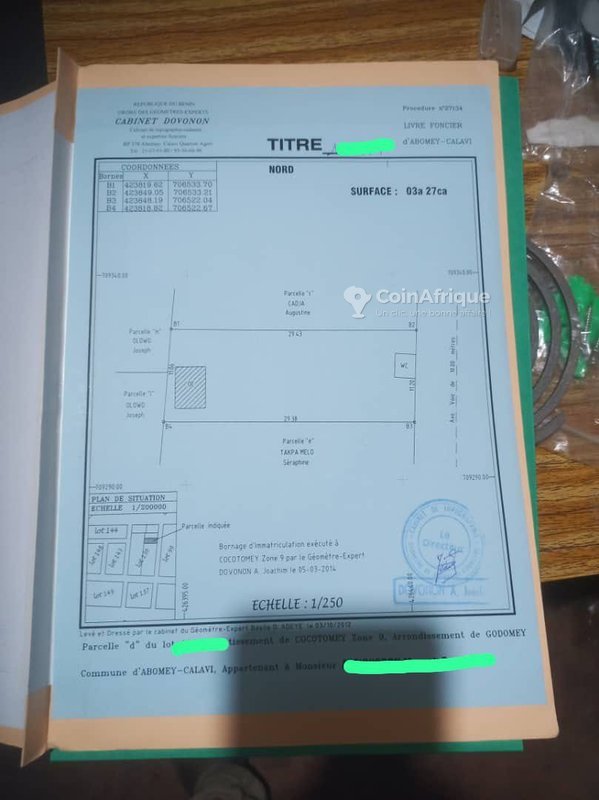 Terrain spacieux de 327 m² avec titre foncier personnel