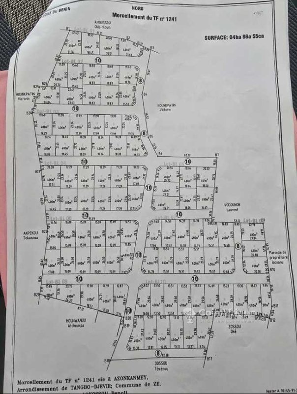 Terrain constructible de 400 m² avec accès facile et emplacement stratégique