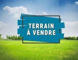 Terrain constructible de 351 m² avec attestation de recasement et proximité immédiate des axes routiers