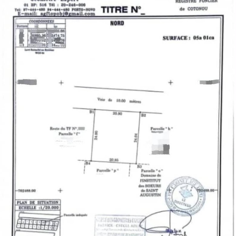 Terrain clôturé de 501m² avec titre foncier personnel et accès direct au goudron