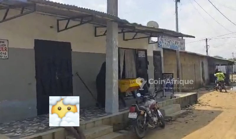 Maison locative de 14 pièces avec titre foncier personnel et grand rendement locatif