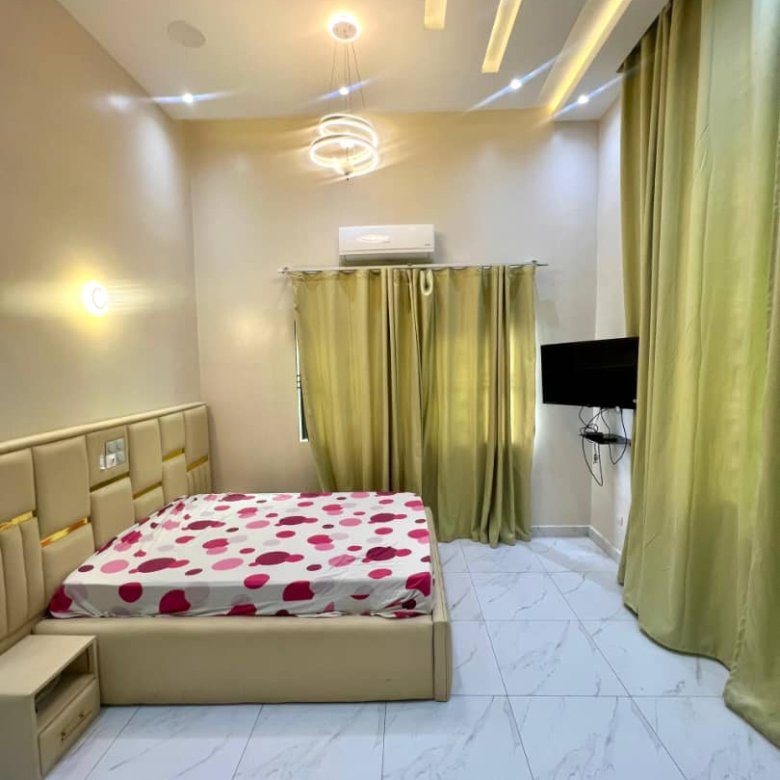 Villa luxueuse de 4 chambres avec sécurité 24/7 et équipements haut de gamme