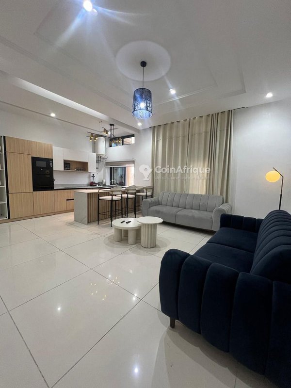 Appartement meublé haut standing de 3 pièces avec climatisation et services premium