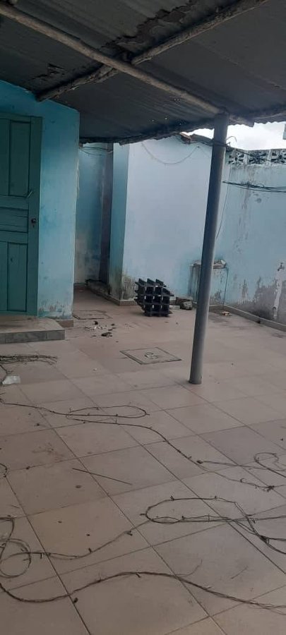 Maison personnelle de 2 pièces avec garage et équipements haut de gamme