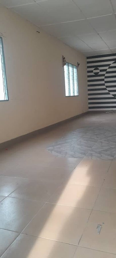 Maison personnelle de 2 pièces avec garage et équipements haut de gamme