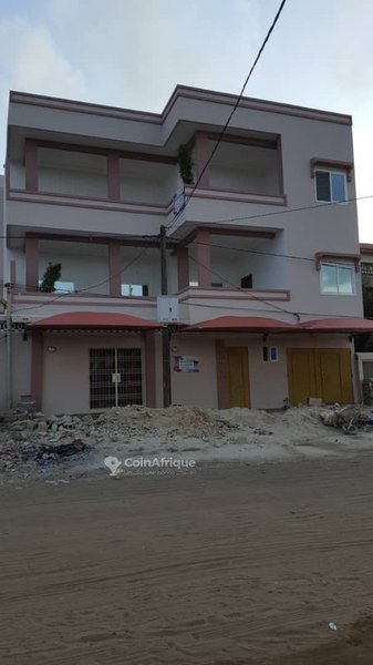 Immeuble R+2 de 4 appartements meublés avec vue sur mer et haut standing