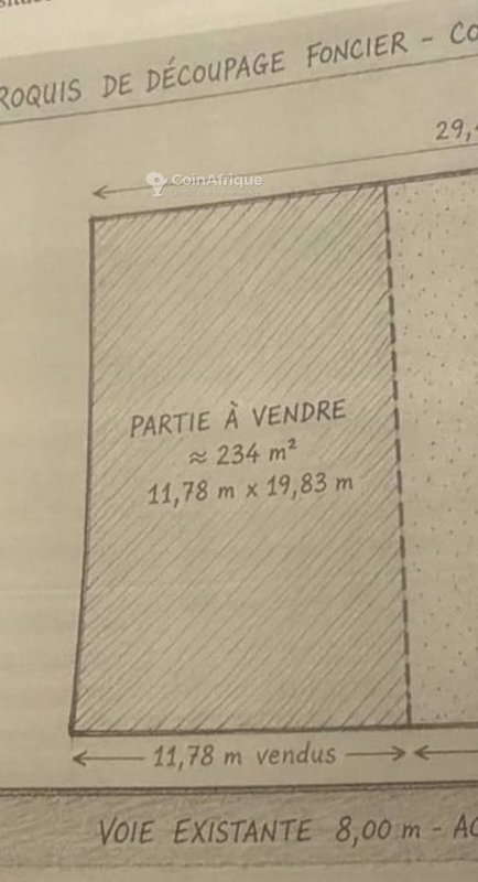 Terrain de 237 m² avec titre foncier en zone prisée