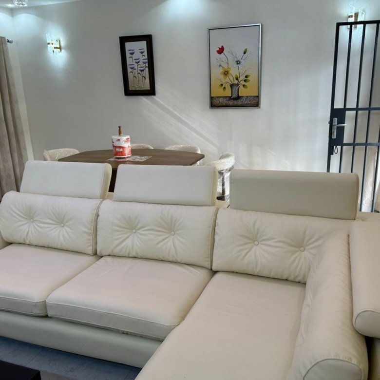 Appartement meublé de 3 pièces avec entrée personnelle et équipements haut de gamme