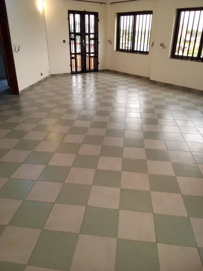 Appartement de standing avec 3 chambres et balcons personnels
