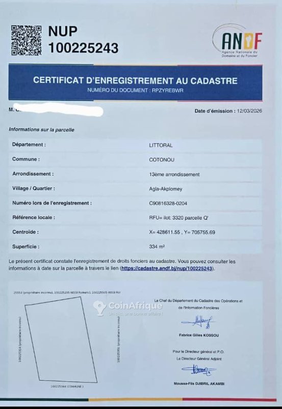 Terrain constructible de 334 m² avec documents légaux complets à Agla Akplomey