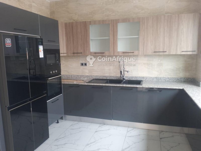 Appartement meublé de 3 pièces avec rooftop et sécurité 24h/24