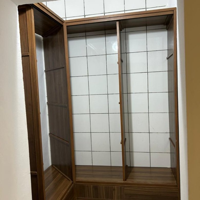 Villa luxueuse de 4 chambres avec climatisation et accès véhicule dans un quartier résidentiel