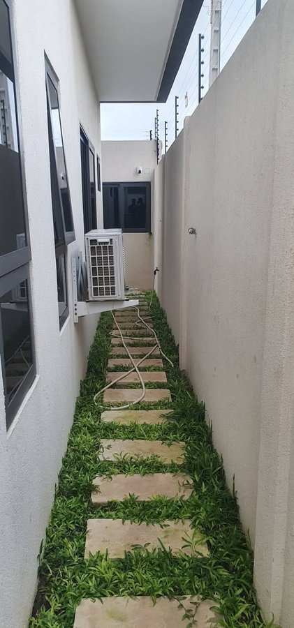 Villa luxueuse de 4 pièces avec piscine et climatisation