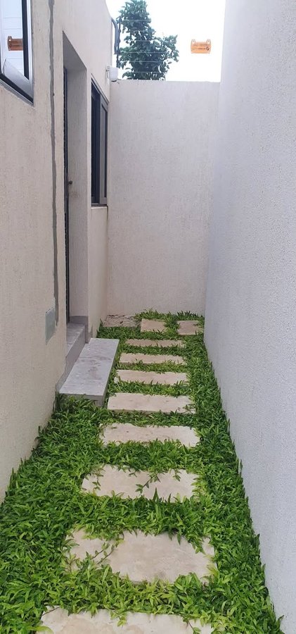 Villa luxueuse de 4 pièces avec piscine et climatisation