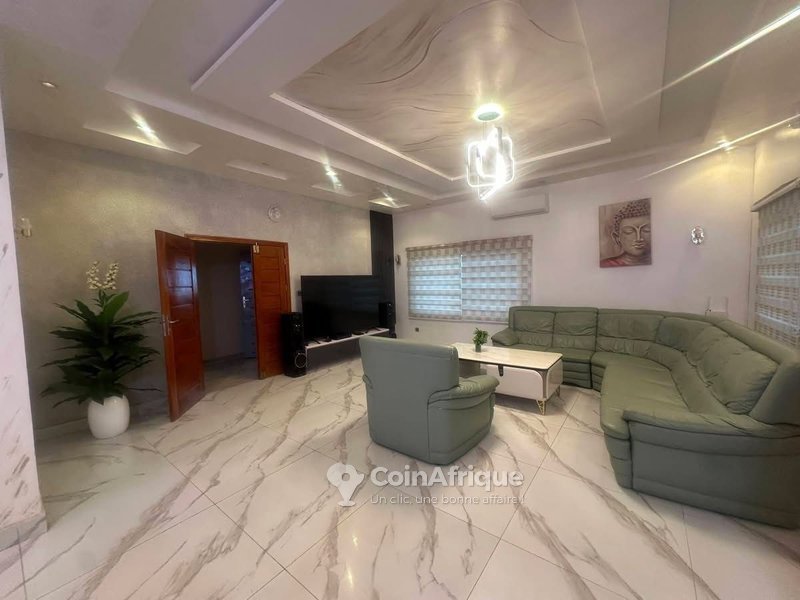 Appartement meublé de 3 pièces avec terrasse aménagée et équipements haut de gamme