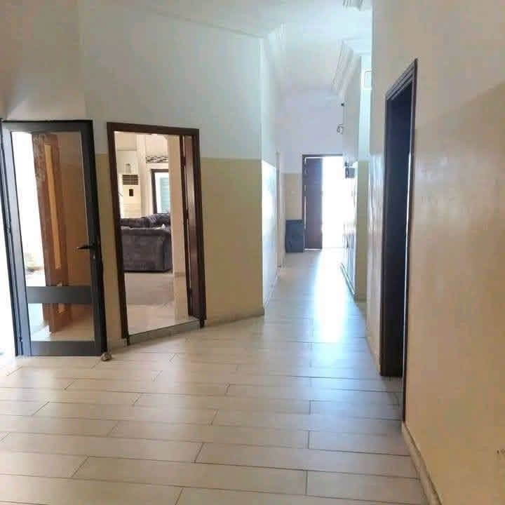 Villa luxueuse de 4 pièces avec vue exceptionnelle sur la mer et terrasse panoramique
