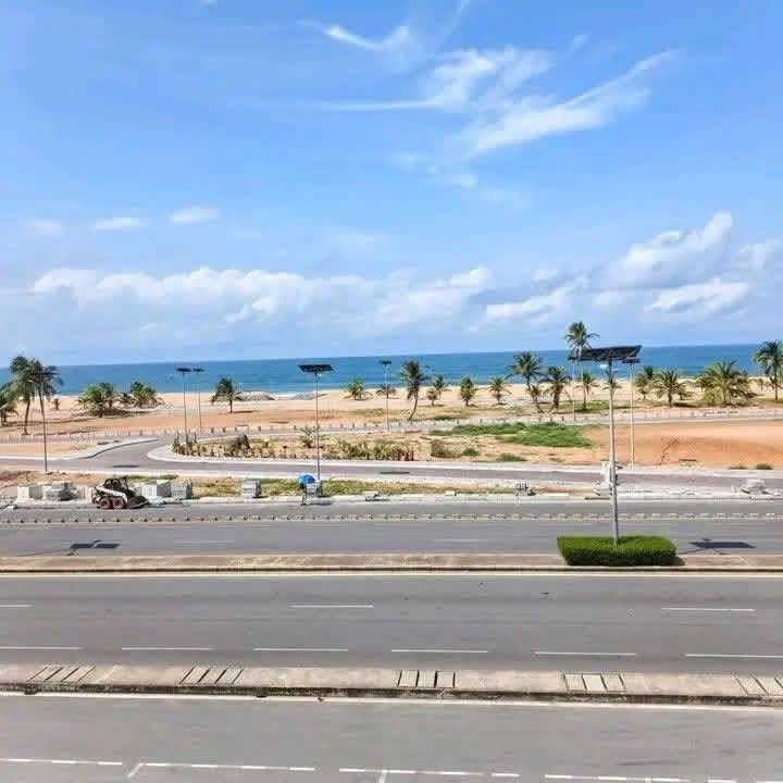 Villa luxueuse de 4 pièces avec vue exceptionnelle sur la mer et terrasse panoramique