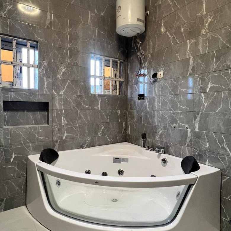 Appartement de 3 pièces avec jardin, terrasse et vue imprenable sur la mer et l'aéroport