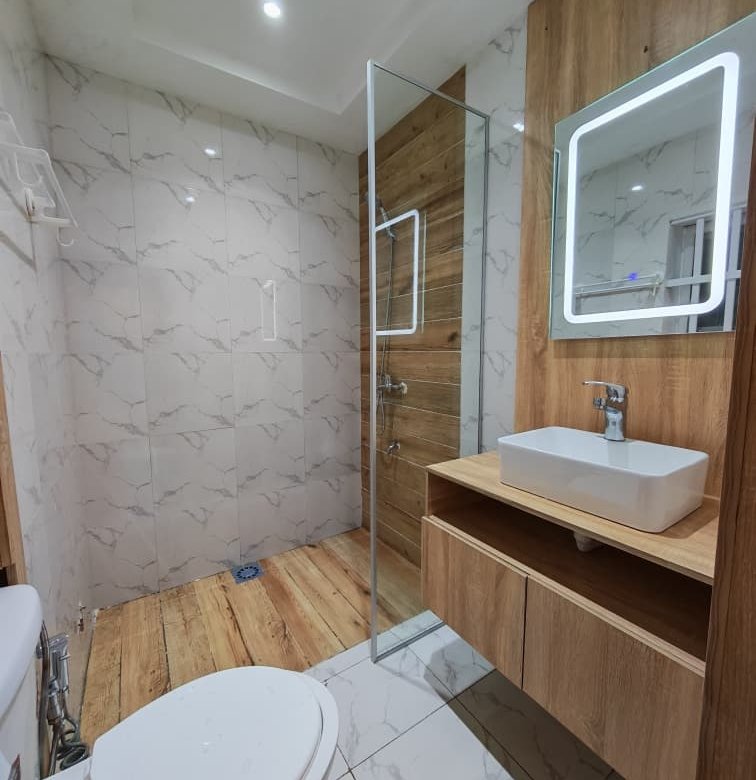 Appartement meublé 2 pièces avec entrée personnelle et services sur demande