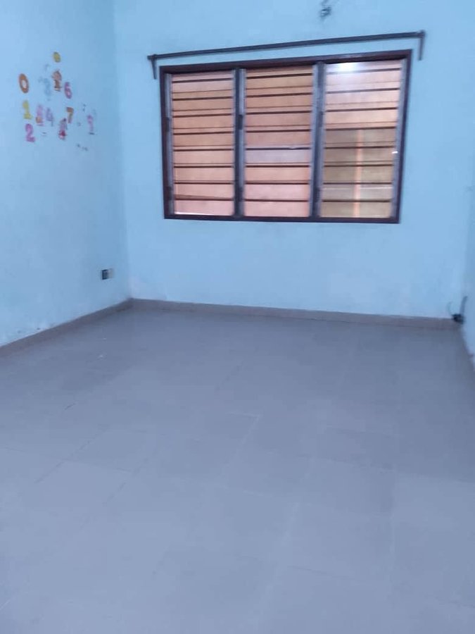 Appartement 2 pièces avec entrée personnelle et salon spacieux
