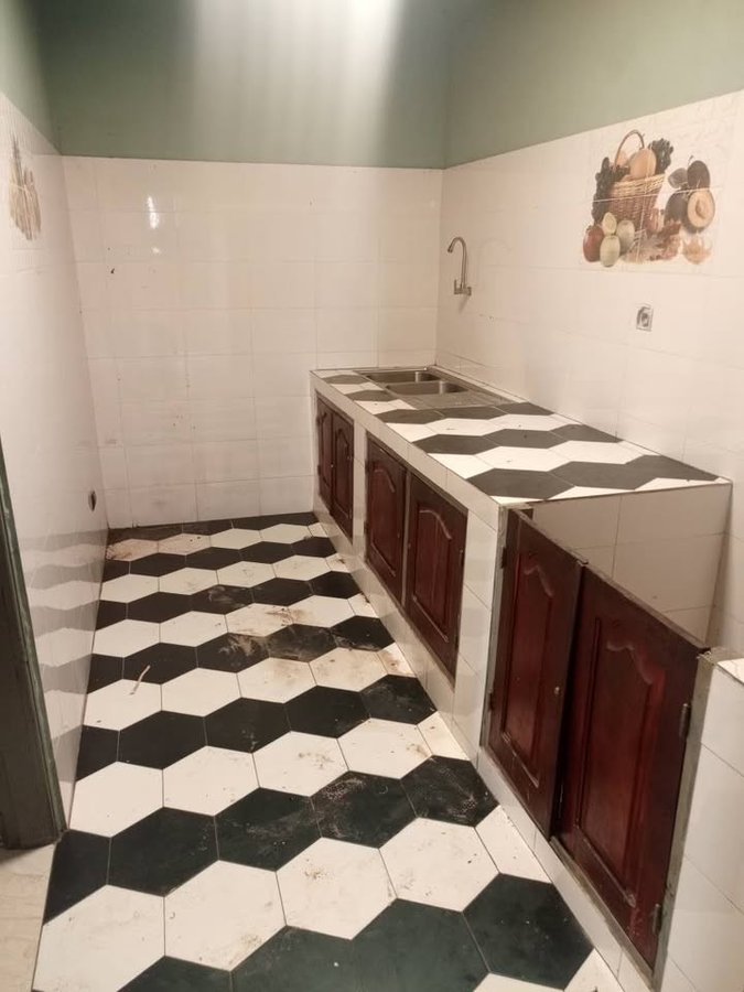 Maison de charme avec 2 chambres et garage - Accès plain-pied et rangements optimisés
