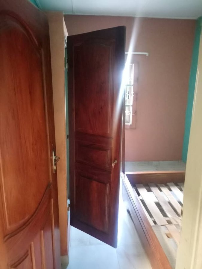Maison de charme avec 2 chambres et garage - Accès plain-pied et rangements optimisés