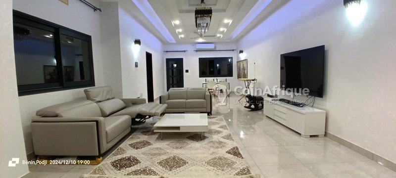 Location d'une villa 9 pièces