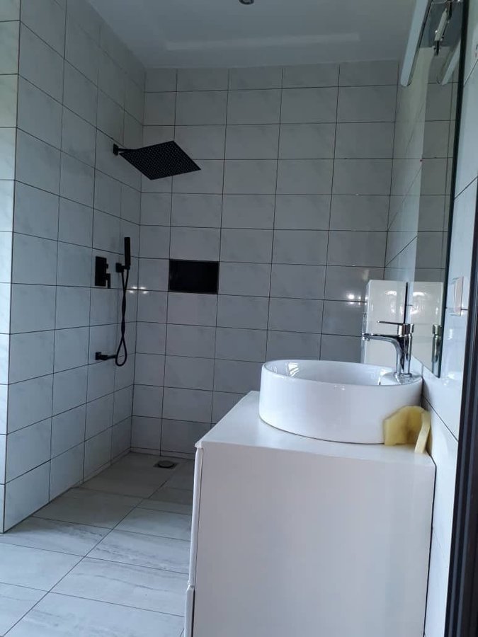 Villa en location avec jardin et climatisation - 3 pièces