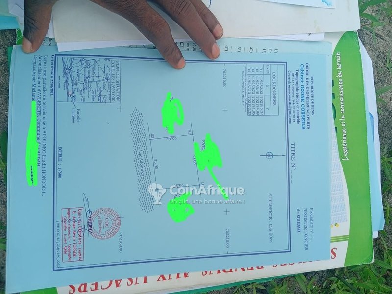 Terrain exceptionnel de 500 m² en bord de lac avec documents légaux complets